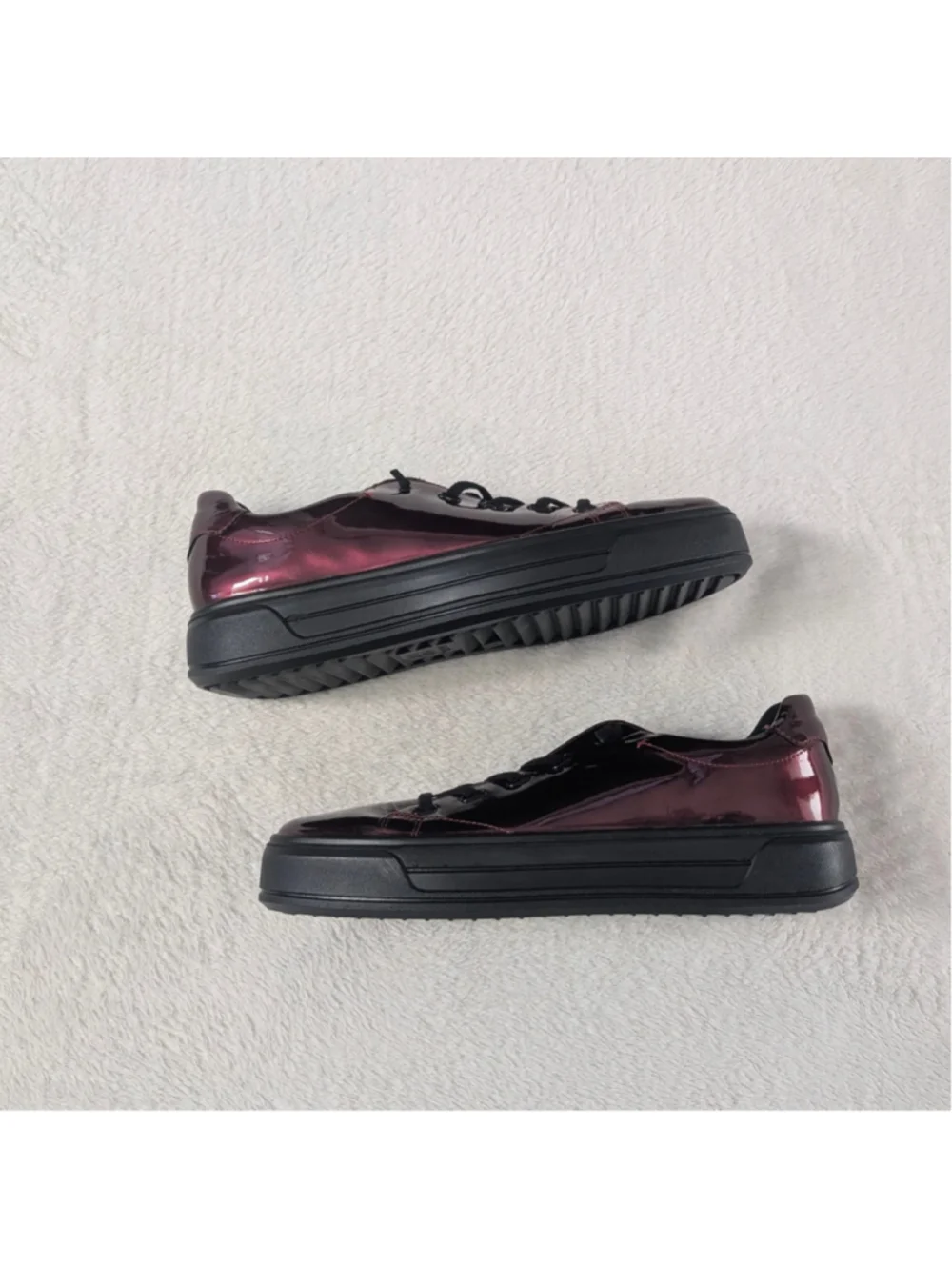 Ara HighSoft Metallic Burgundy Patent Leather Lace Up Sneakers Shoes - Size 7